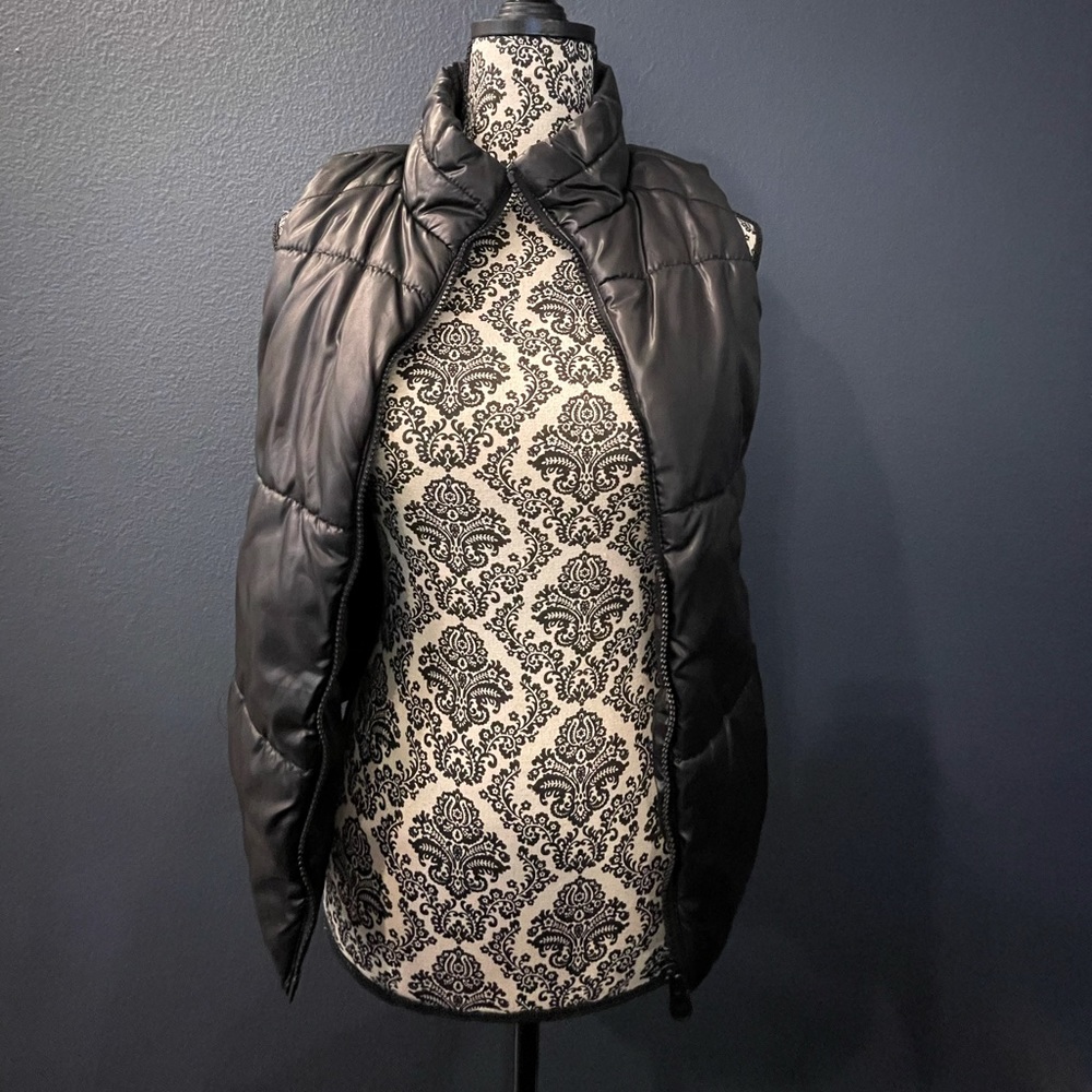 Justice Girls puffy vest 12/14